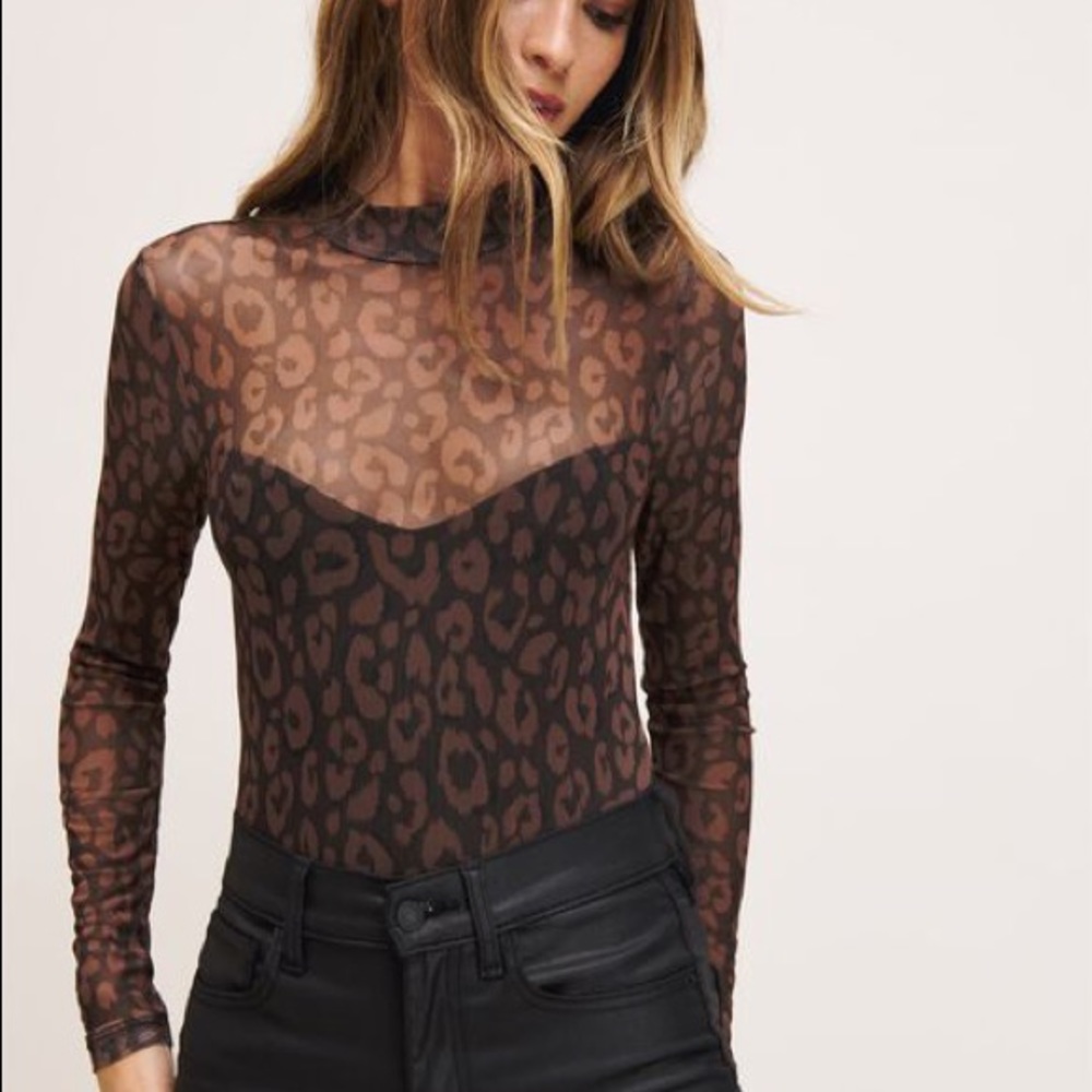 Mock neck leopard print bodysuit